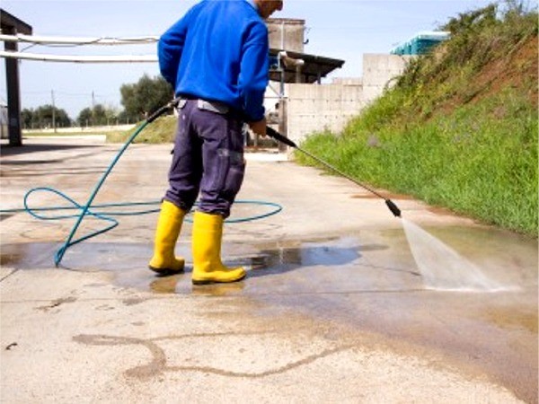 Power Washing of a courtyard - Donegal Cleaning Services, Ireland